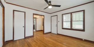 1507 Northwest 28th Street - A Gallery 4