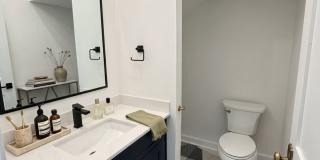 Room in 2 Bedroom Home at Riverside Farms Rd Gallery 15
