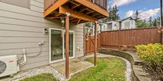 Modern Tri-Level 4BD/3.5BTH Townhouse in Lynnwood for Rent! Pet Friendly! Gallery 32