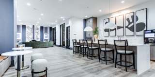 Caroline Post Oak Gallery 11