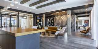 The Warner Gallery 18