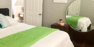 Midtown Retreat Gallery 6