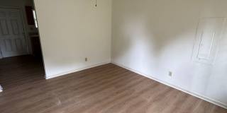 One Level Living - Single Family Home in Central Columbia 3BD/1BA Gallery 1
