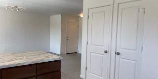 C221-Daybreak Gardens Apartments Gallery 13