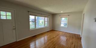 The Little Bungalow of Your Dreams Near East Bay! 2BR / 1BA Long-Term Rental Gallery 3