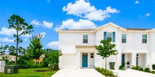 Like-New End-Unit 3 Bedroom Townhome Gallery 3