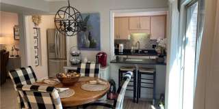 800 Mallery Street Gallery 13