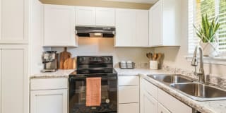 Pine Ridge Apartments Gallery 1