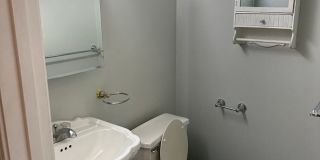 Nicely renovated pet friendly 2 bed in South Boston! Gallery 1
