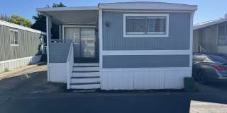 63 Ernie St Gallery 1