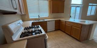 GREAT 2 STORY HOME W/ POOL & SPA Gallery 13