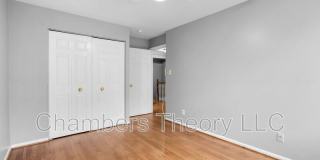 2232 South Randolph St. Gallery 22