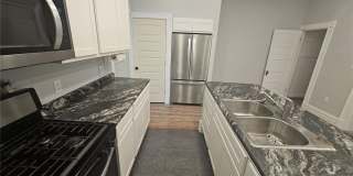 1830 Russell Boulevard Gallery 8