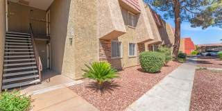 Modern Condo in Guard-Gated Community! Gallery 4