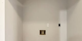 3 Bedrooms 2 Baths Gallery 14