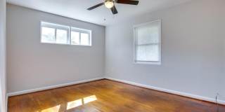 502 N MANSFIELD Street N Gallery 22