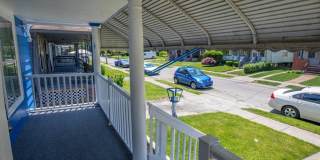 Newly Renovated 4BR/2BA - 1215 E 113th St Gallery 21