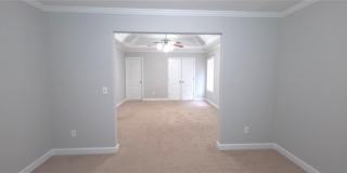 439 Red Bud Gallery 9