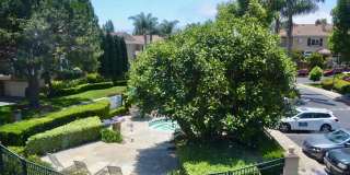 Beautiful UTC Townhome at the Renaissance Capri, with Loft, Fireplace, Garage & Resort Amenities Gallery 5