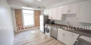 Beautifully Remodeled Apartment Home with Washer/Dryer in-Unit and Luxury Finishes! Gallery 11