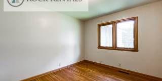 3 Bed 1.5 Bath House in Convenient Location Gallery 9