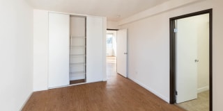 SoMa Square Gallery 76