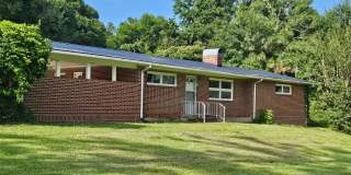 729 Maxanna Drive Gallery 1
