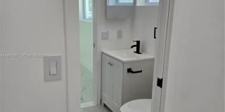 987 NE 145 Gallery 25