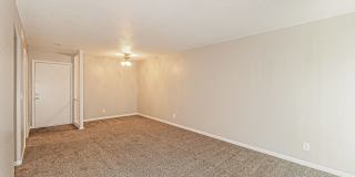 Hunter's Glen Apartments Gallery 32