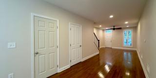 Charming 3 Bed/3 Bath Townhome in Middle East  Baltimore! Gallery 6