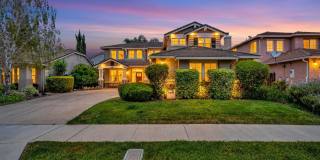 FANTASTIC HOME IN CONVENIENT CENTRAL BRENTWOOD, CLOSE TO ALL TRANSPORTATION, SHOPPING CENTERS AND GREAT SCHOOLS! Gallery 1