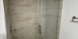 1528 West Chestnut Street - B Gallery 7