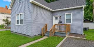 Charming 3 Bedroom Home in Belleville! Gallery 1