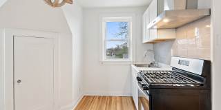 127 Maple Avenue Gallery 5