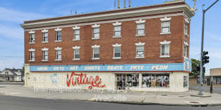 1911 N Monroe St Gallery 1