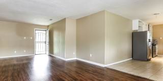 319 Oak Lane Gallery 3