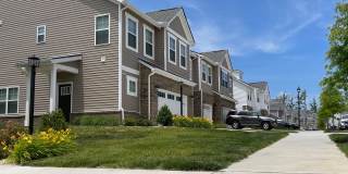 Wren | 3 Bed 2.5 Bath | Garage | 1729 sf | $2831 - $3114 | 8, 9, 10, 12, 14, and 15 month lease terms Gallery 69