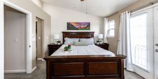 Fully Furnished Downtown 2 Bed, 4 Bath Executive Townhouse Gallery 27
