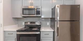 301 Greenville Apartments Gallery 2