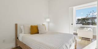 The Hazel Gallery 32