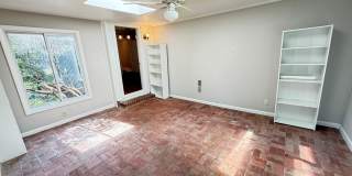 2667 Davis Street Gallery 18