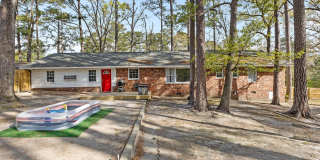 Beautifully Updated 4 Bed 3 Bath Home in Fayetteville Gallery 29