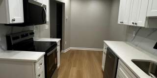 140 Amberly Drive Gallery 1