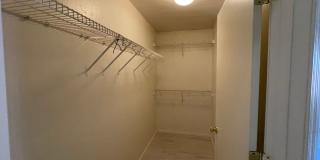 4 Bedroom, 2 Bath New paint and flooring Gallery 14