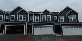 3 bedroom, 2.5 Bathroom Townhouse in Gray's Pointe Neighborhood Gallery 1