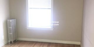 4265 West Addison Gallery 8