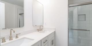 Beautiful 3BR 3.5BA Townhome w/ Full Appliance Kitchen • Garage Parking in West End Gallery 10