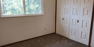Townhome with 4 bedrooms, 2.5 bath Gallery 18