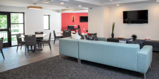 Eagan Place Gallery 15