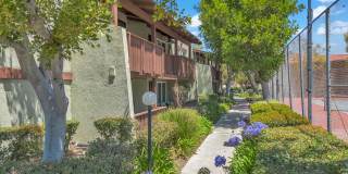 1040 W Macarthur Blvd #48 Gallery 1